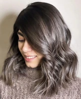 مرکز زیبایی و آموزشگاه مونا یزدانی VIP