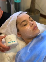 فشیال و پاکسازی پوست اوپال
