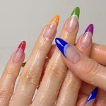 مرکز تخصصی ناخن نیلوفر حسنجانی