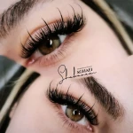 خدمات کاشت مژه و لیفت شبنم