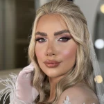 نمونه کار خدمات تخصصی زیبایی میکاپ و شنیون و ناخن و مژه