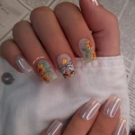 مرکز خدمات و آموزش کاشت ناخن و مژه رامونا