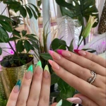 خدمات تخصصی ناخن *زرین*