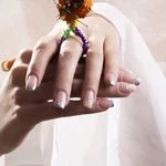 لوگوی کاشت ناخن مجیدیه روژه
