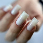 خدمات ناخن سبک روسی وخدمات رنگ مو آریل