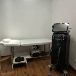 مرکز لیزر  و مطب زیبایی آرو