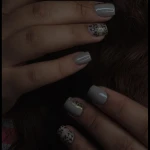 تصویر آموزش و خدمات تخصصی کاشت ناخن فاطمه