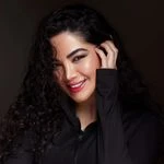 لوگوی خدمات تخصصی ناخن گلناز امامی