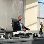 لوگوی وکیل حامد احمدی