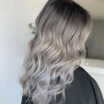 مرکز تخصصی رنگ لایت و کراتین و احیا مو آزیما