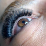 آموزشگاه‌ و‌ خدمات تخصصی مژه و ناخن مونژه