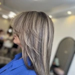 سالن زیبایی و کاشت ناخن آرلا