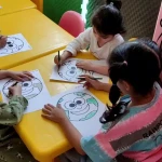 مهدکودک دو زبانه و پیش دبستانی همبازی