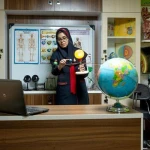 آموزشگاه ها و مجموعه مدارس آتیه