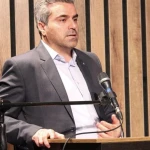  دكتر روح اله كريمي وكيل پايه يك دادگستري و استاد دانشگاه