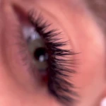 تصویر آموزش و خدمات تخصصی اکستنشن مژه غزال