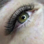 تصویر خدمات و آموزش تخصصی اکستنشن مژه
