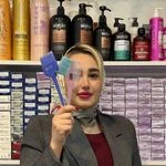 لوگوی خدمات تخصصی رنگ و لایت، کراتینه موی ریحانه