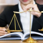 تصویر وکیل پایه یک دادگستری و مشاور حقوقی