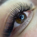 آرایشگاه زنانه و آموزشگاه قاب