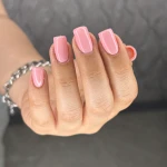 سالن زیبایی و ناخن* گیسو*