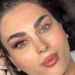 خدمات تخصصی اکستنشن مژه نازنین دین محمدی