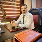  وکیل پایه یک دادگستری رئوف یازرلو