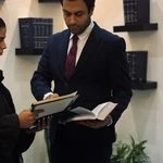 لوگوی مهرداد بیگی،وکیل پایه یک دادگستری