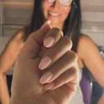 نیل بار مرکز تخصصی آموزش و کاشت ناخن اندرزگو