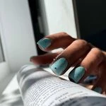 لوگوی خدمات تخصصی کاشت ناخن سارا