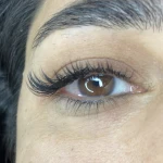 خدمات تخصصی مژه و ابرو مژگان رستم زاده
