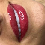  سالن زیبایی Red Beauty