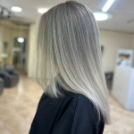 مرکز تخصصی رنگ و احیا مو آزیتا پیرویس