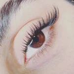 خدمات مژه آزاده امیری