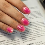 خدمات کاشت ناخن مرجان