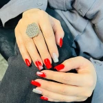 خدمات تخصصی ناخن فرمیسک