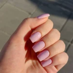 تصویر آموزش و خدمات کاشت ناخن گیسو