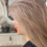 خدمات تخصصی رنگ و لایت مو مهناز میزرایی