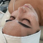 خدمات تخصصی پوست و فیشال رویا باقریان