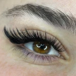 مرکز تخصصی اکستنشن و کاشت مژه مژه نلین