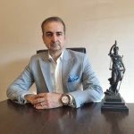 لوگوی وکیل دادگستری آرش جیحون