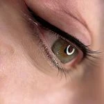 کاشت مژه و میکرو بلیدینگ رها