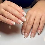 لوگوی خدمات تخصصی ناخن سارا