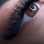 خدمات تخصصی ناخن و مژه شقایق میر