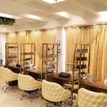 لوگوی سالن زیبایی واو بیوتی