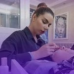 لوگوی اکستنشن مژه رژین ابوئی زیندشت