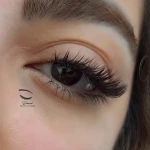 لوگوی خدمات اکستنشن و لیفت مژه و ابرو بهاره