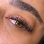 تصویر خدمات مژه آزاده امیری