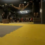  آموزش کیک بوکسینگ و دفاع شخصی کریم وند