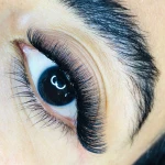 لوگوی اکستنشن مژه با پرداخت هزینه مواد